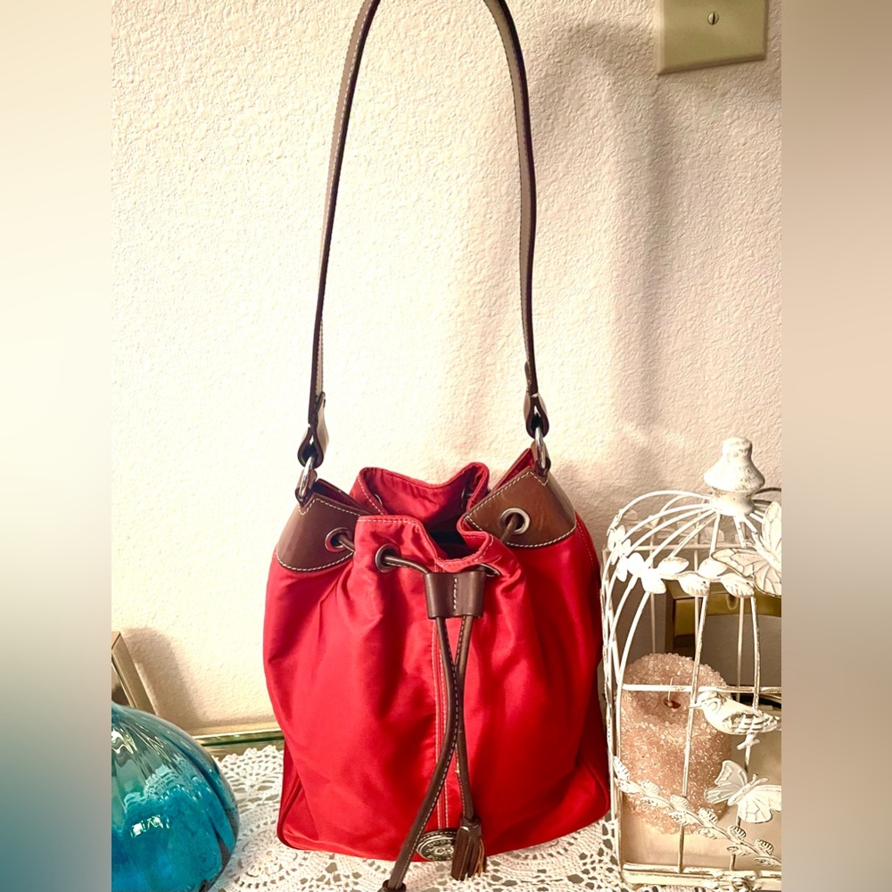 Vintage Dooney & Bourke Wayfarer red  nylon drawstring shoulder bag EUC